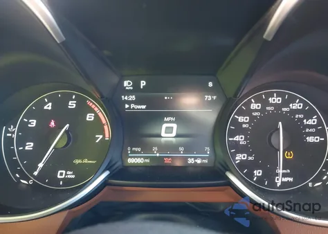 2018 Alfa Romeo Giulia Ti Awd из США, поврежденный, VIN ZARFAEENXJ7578615